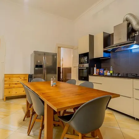 Efad Lux 2 Beautiful For Groups Apartment Budapest