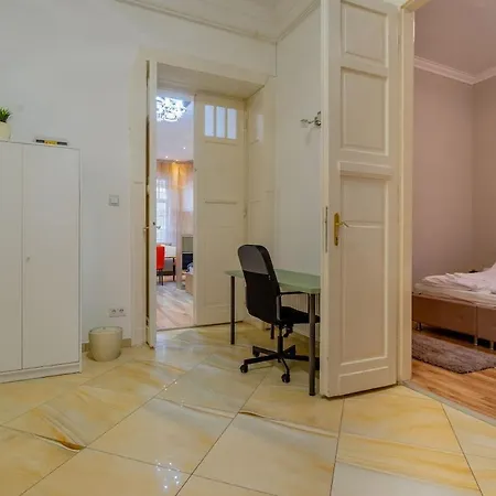 Efad Lux 2 Beautiful For Groups * Budapest