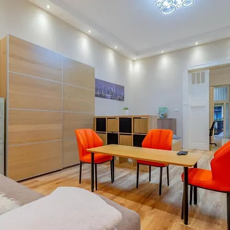 Efad Lux 2 Beautiful For Groups