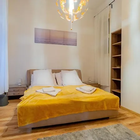 Efad Lux 2 Beautiful For Groups Budapest