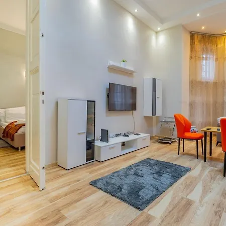 Efad Lux 2 Beautiful For Groups * Budapest